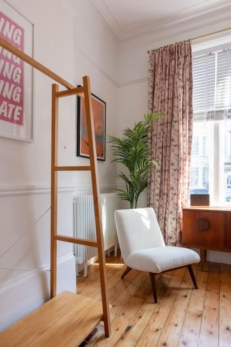 Wolverdene - Entire Ground Floor Flat With Garden Margate Bagian luar foto